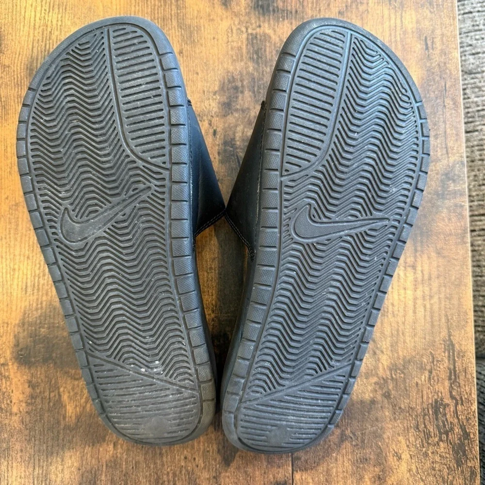 Nike Black and Pink Rose Gold Women’s Slide Sandals Size 9